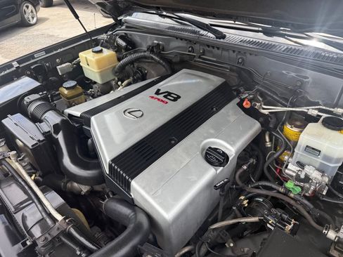 Used 2003 Lexus LX 470 4WD image 36