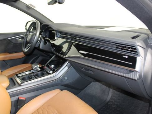 Used 2022 Audi RS Q8 AWD/4WD image 25