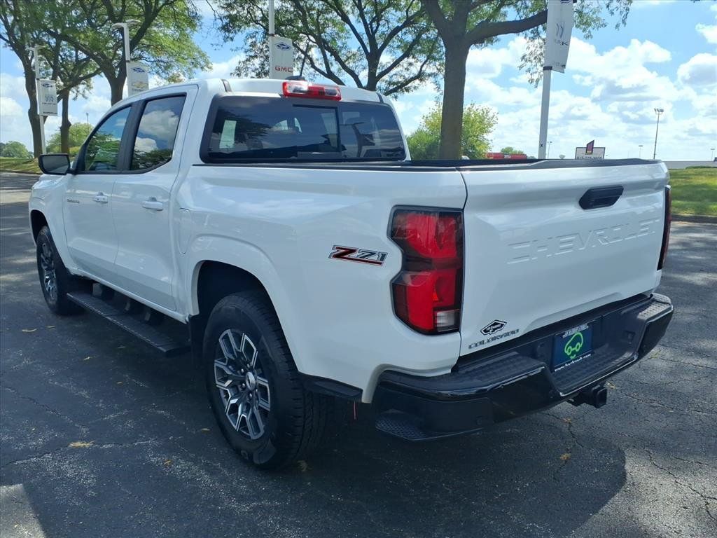 Used 2024 Chevrolet Colorado Z71 w/ Z71 Convenience Package 2 AWD/4WD image 5