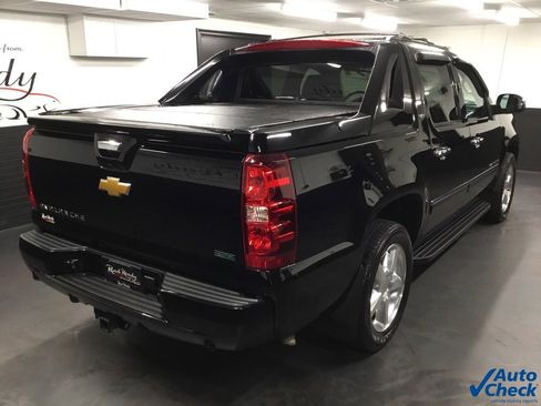 Used 2012 Chevrolet Avalanche LTZ image 11