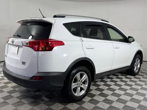 Used 2014 Toyota RAV4 XLE image 9