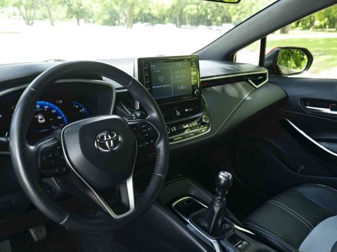 Used 2020 Toyota Corolla XSE FWD image 16