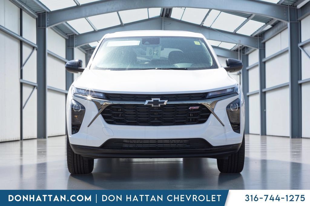 New 2026 Chevrolet Trax RS w/ Sunroof Package FWD image 27