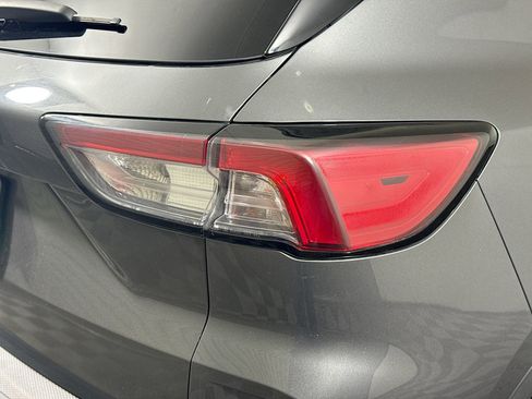 Used 2021 Ford Escape SE w/ Cold Weather Package image 34