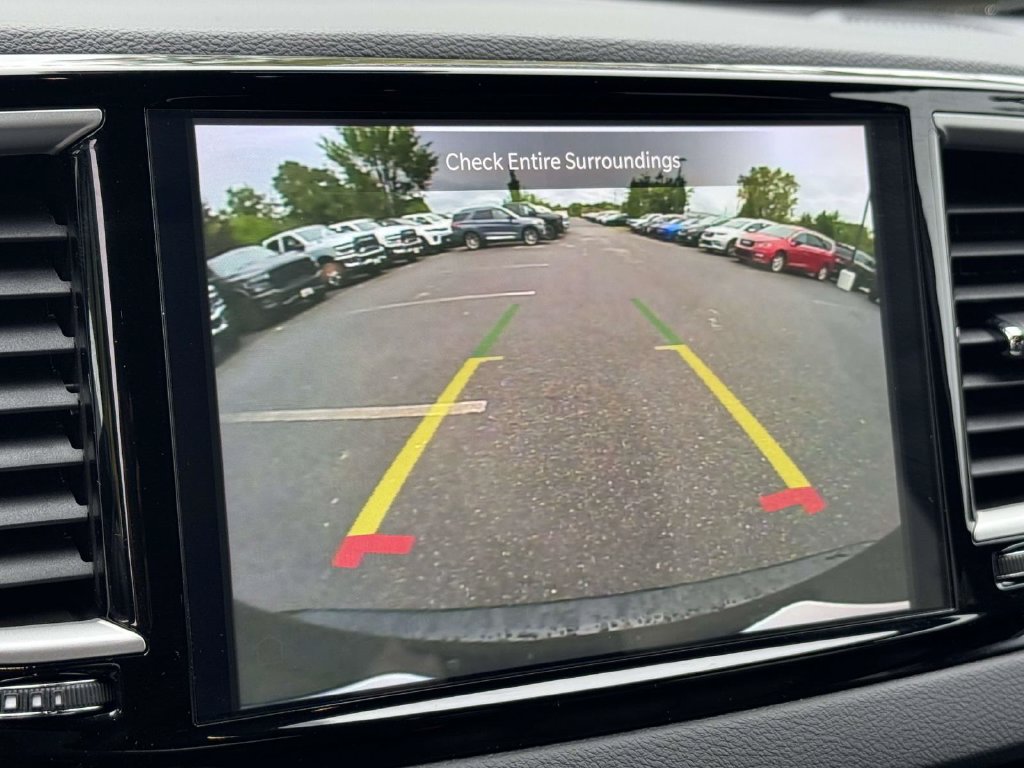 Used 2026 Chrysler Pacifica Select FWD image 18