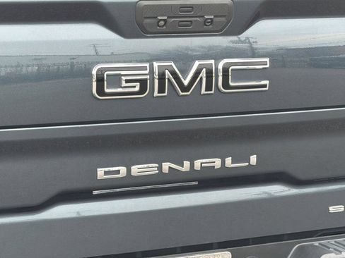 Used 2020 GMC Sierra 1500 Denali w/ Denali Ultimate Package AWD/4WD image 44