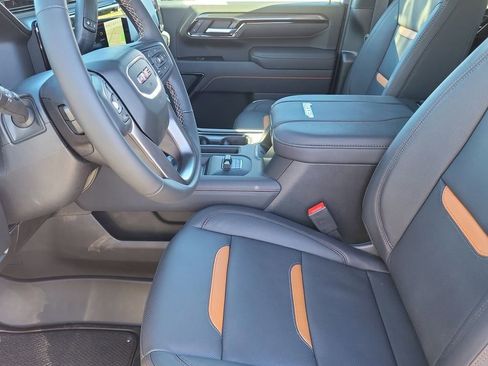 New 2026 GMC Sierra 2500 AT4 w/ AT4 Premium Plus Package AWD/4WD image 9