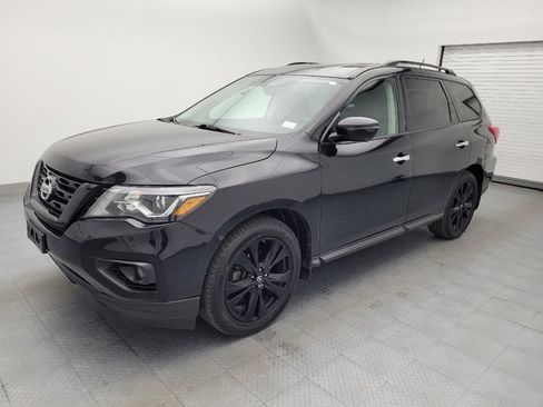 Used 2018 Nissan Pathfinder SL w/ Midnight Edition Package AWD/4WD image 2