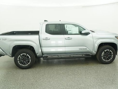 New 2025 Toyota Tacoma TRD Sport image 11