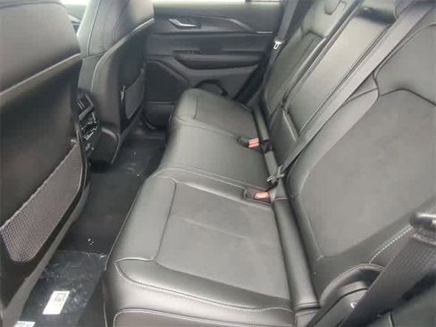 New 2025 Jeep Grand Cherokee Laredo image 20