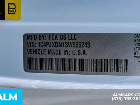 Used 2025 Jeep Wrangler Unlimited Sport AWD/4WD image 40