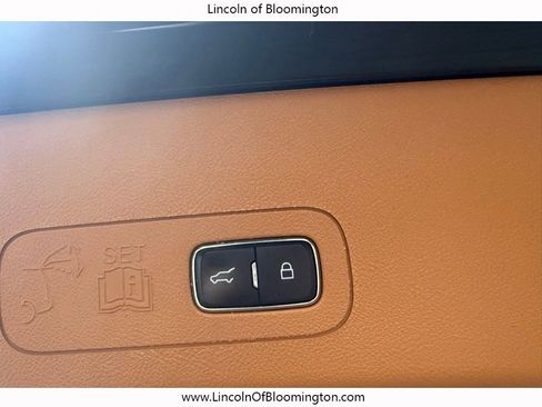 Certified 2023 Lincoln Aviator Black Label w/ Dynamic Handling Package AWD/4WD image 29