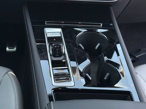 New 2026 Volkswagen Atlas Cross Sport SEL R-Line AWD/4WD image 12