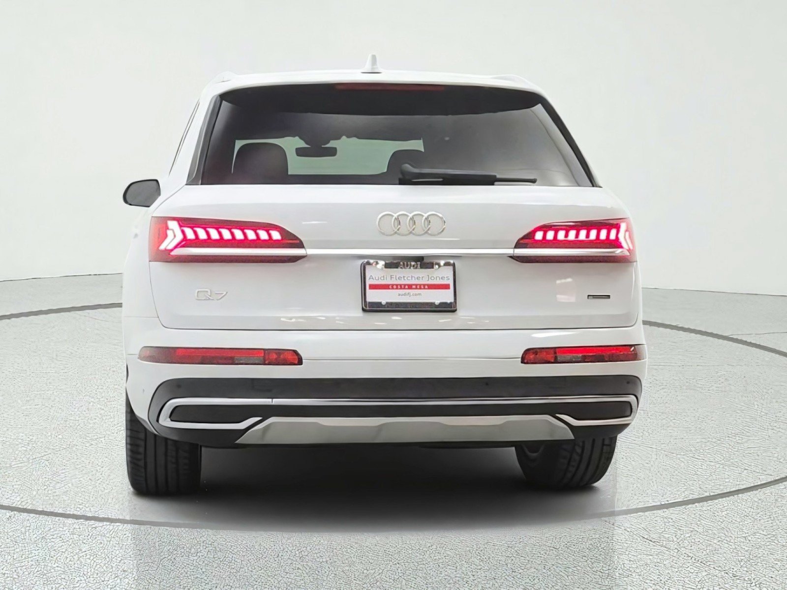 Used 2023 Audi Q7 2.0T Premium w/ Convenience Package AWD/4WD image 6