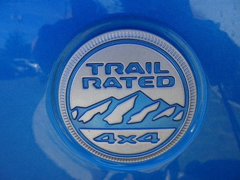 Used 2022 Jeep Wrangler Unlimited Sahara w/ Cold Weather Group image 42