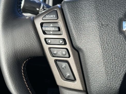 Used 2022 Nissan Titan Platinum Reserve w/ Moonroof Package image 23