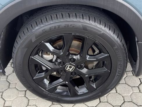 Used 2025 Honda HR-V Sport image 17