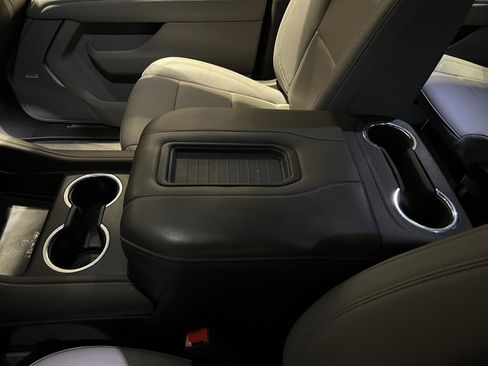 Used 2023 Chevrolet Tahoe Z71 w/ Luxury Package image 27