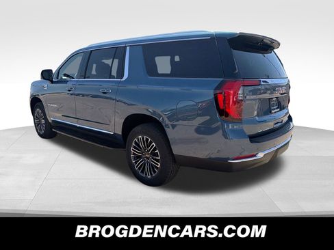 New 2026 GMC Yukon XL Elevation AWD/4WD image 6