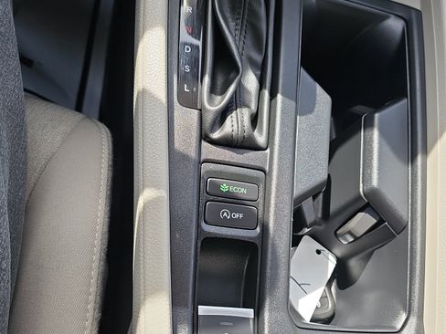 Certified 2023 Honda Accord EX image 19