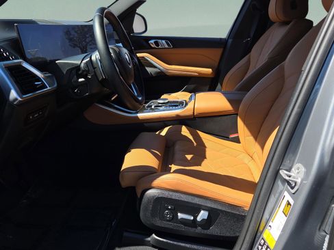 Certified 2024 BMW X5 xDrive40i w/ Premium Package image 10