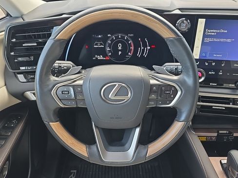 Used 2024 Lexus RX 350 Premium image 19