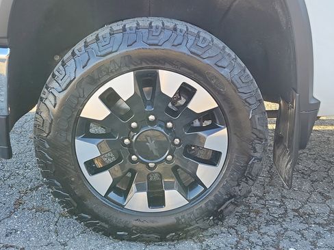 Used 2020 Chevrolet Silverado 2500 LT w/ All Star Edition image 12