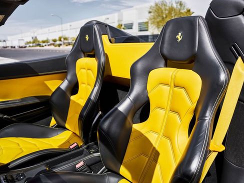 Used 2013 Ferrari 458 Spider RWD image 43