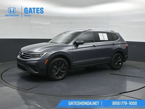 Used 2024 Volkswagen Tiguan SE FWD image 6