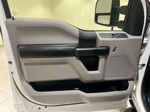 Certified 2019 Ford F250 XL w/ XL Value Package AWD/4WD image 18