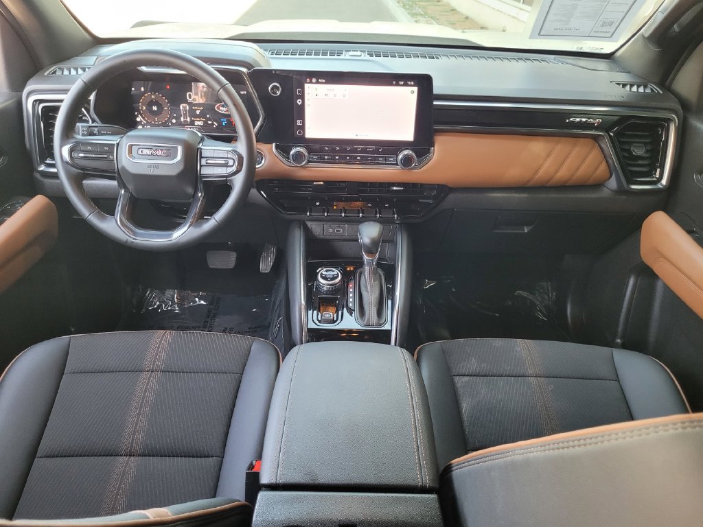 Used 2026 GMC Canyon AT4 AWD/4WD image 17