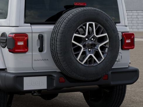 New 2026 Jeep Wrangler Unlimited Sahara AWD/4WD image 20
