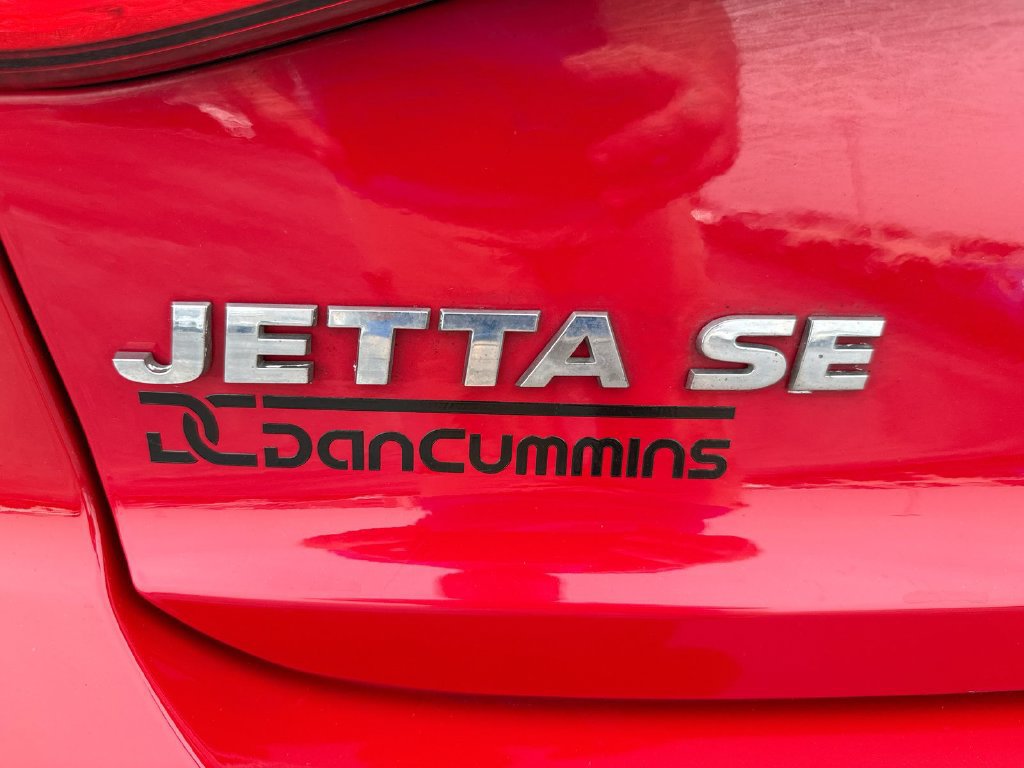 Used 2015 Volkswagen Jetta SE FWD image 24