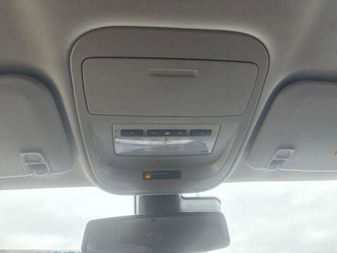 Used 2022 Chevrolet Colorado Z71 w/ Safety Package image 36