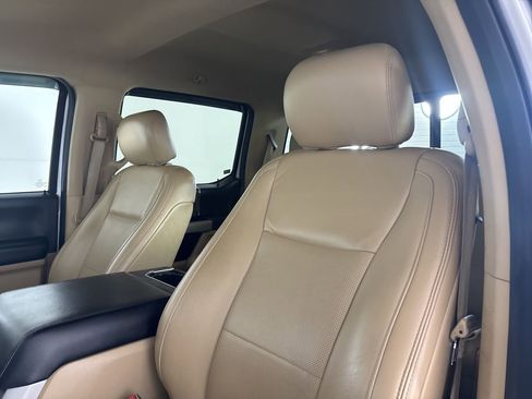 Used 2019 Ford F250 Lariat w/ Lariat Value Package image 11