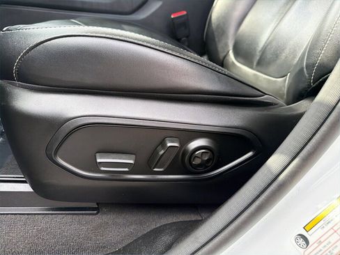 Used 2022 Jeep Grand Cherokee L Limited image 29