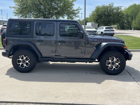 Used 2019 Jeep Wrangler Unlimited Rubicon AWD/4WD image 11