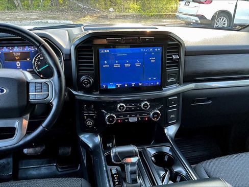 Used 2022 Ford F150 XLT w/ Equipment Group 302A High image 6