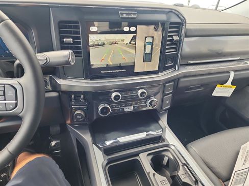 New 2025 Ford F350 Lariat w/ Black Appearance Package image 28