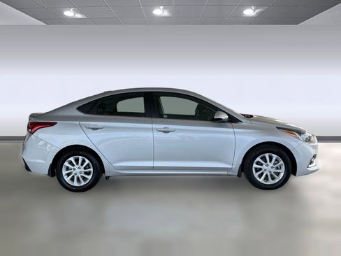Used 2021 Hyundai Accent SEL image 8