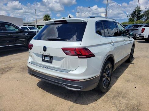Used 2023 Volkswagen Tiguan SE FWD image 5