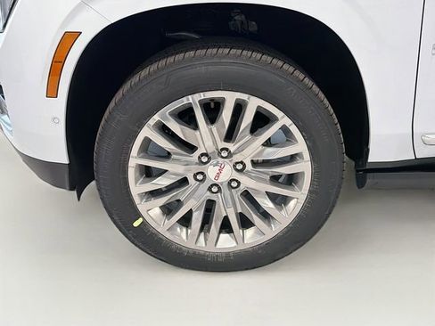 New 2026 GMC Yukon XL Denali w/ Sun & Power Step Package image 29