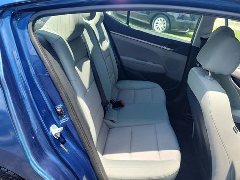 Used 2017 Hyundai Elantra SE image 26