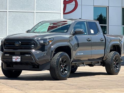 New 2026 Toyota Tacoma SR5 AWD/4WD image 8