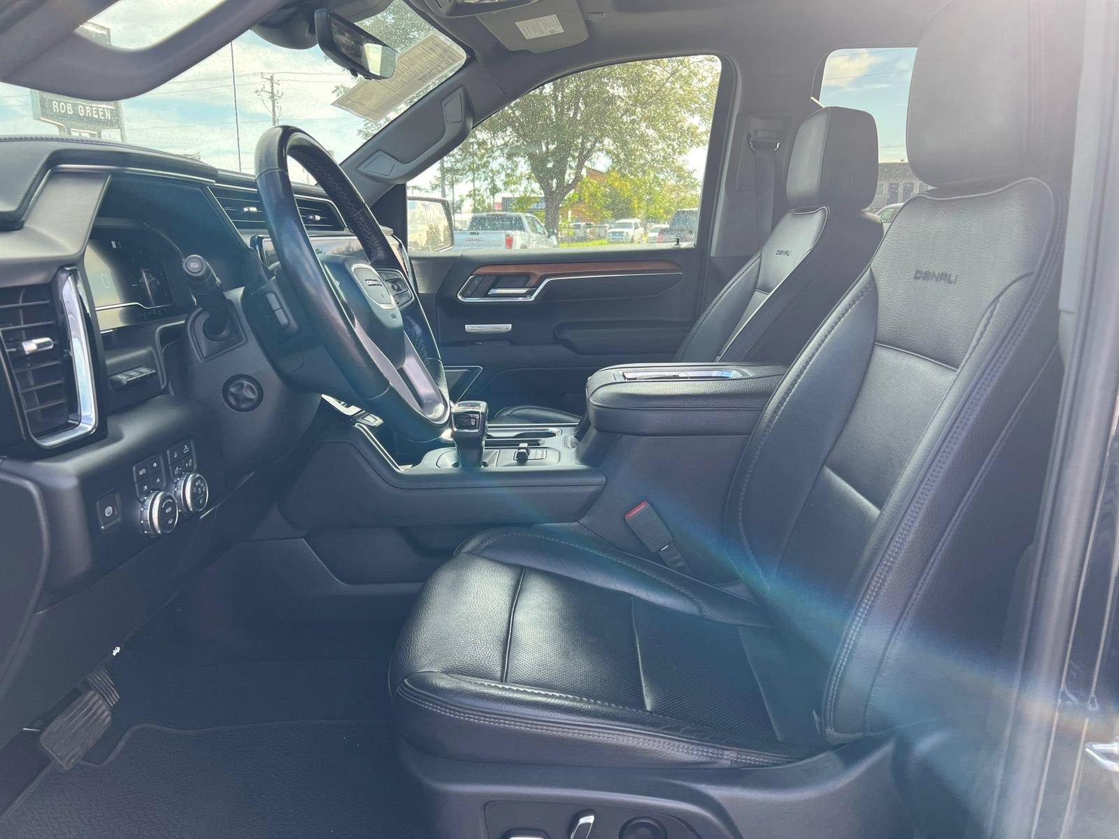 Used 2022 GMC Sierra 1500 Denali w/ Denali Reserve Package AWD/4WD image 11