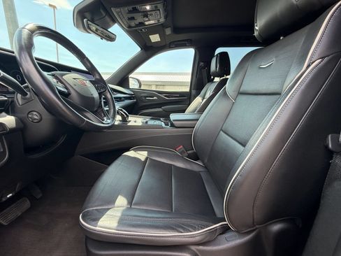 Used 2023 Cadillac Escalade ESV Sport AWD/4WD image 29