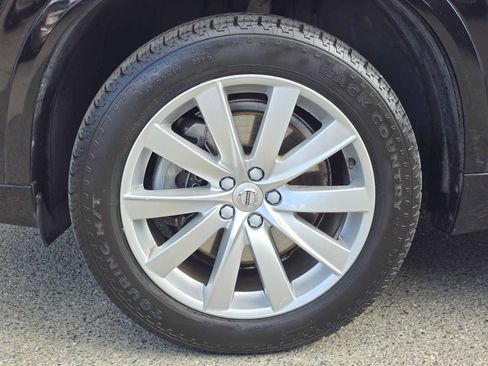Used 2019 Volvo XC90 T5 Momentum FWD image 9
