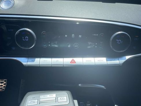 Used 2025 Genesis GV70 3.5T Sport w/ Sport Prestige Package AWD/4WD image 31