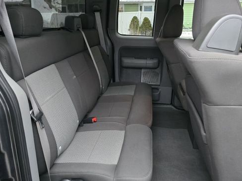 Used 2006 Ford F150 XLT image 14