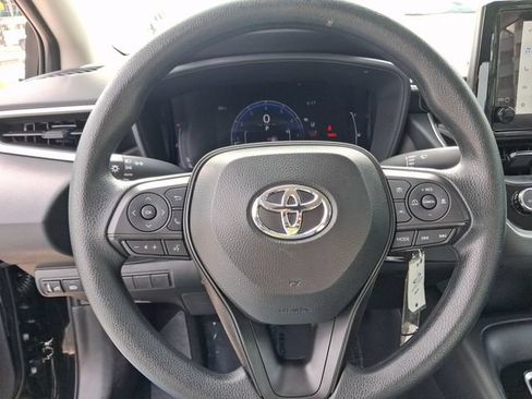 Used 2026 Toyota Corolla LE FWD image 15